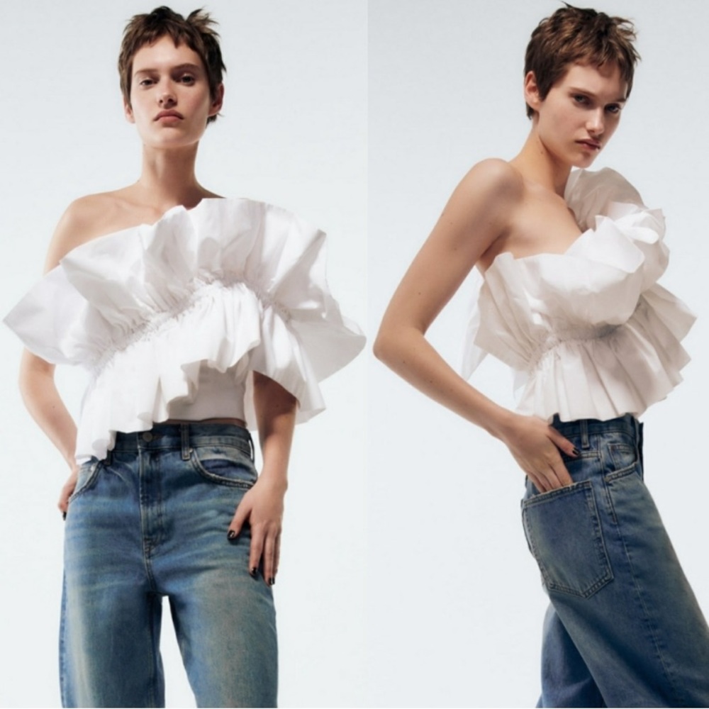 NWT - Poplin Top with Ruffles